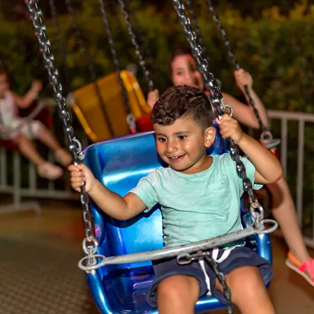 Semesteranläggning (resort) Royal Alhambra Palace Side