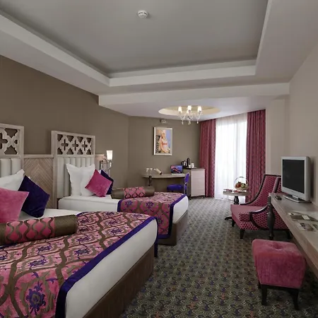 رويال الحمرا بالاس