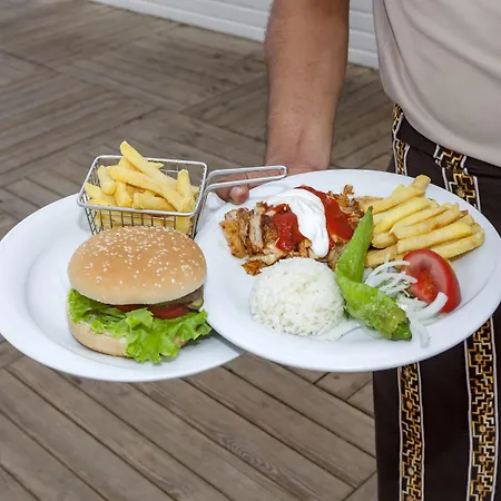 رويال الحمرا بالاس 5*