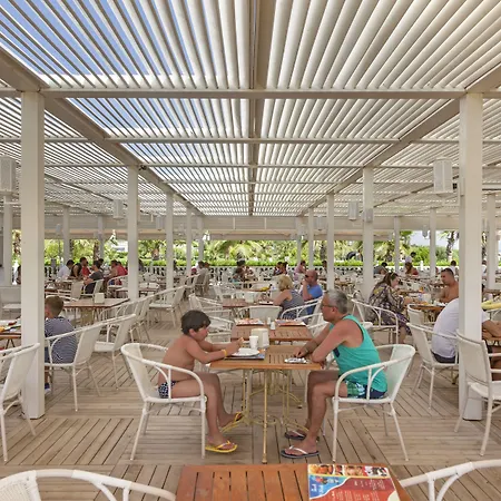 منتجع رويال الحمرا بالاس سيدي