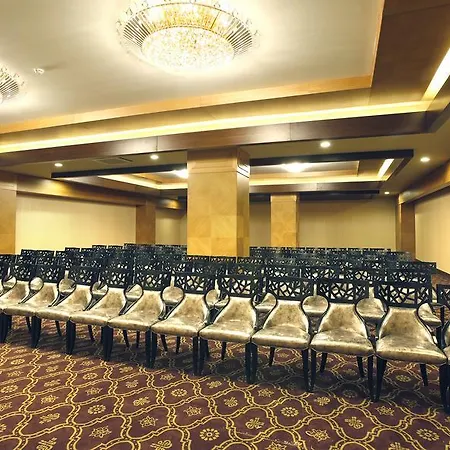 رويال الحمرا بالاس سيدي