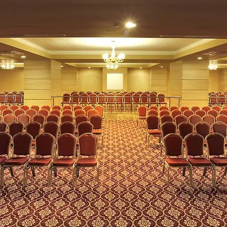 Θέρετρο Royal Alhambra Palace 5*