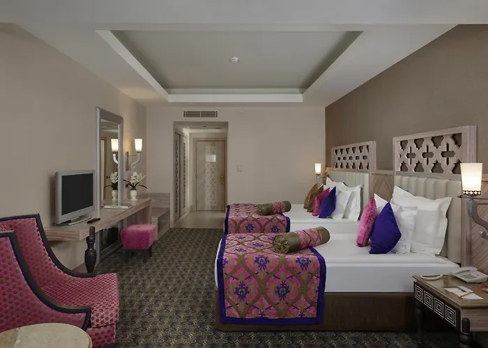 Royal Alhambra Palace Resort 5*