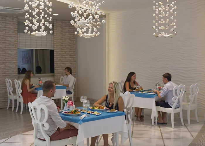 Royal Alhambra Palace Resort 5*