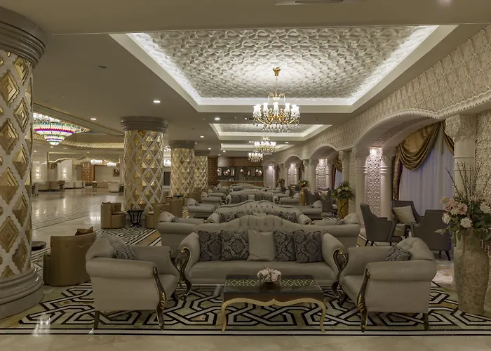 Royal Alhambra Palace 5*