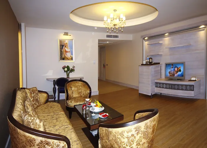 Royal Alhambra Palace 5*