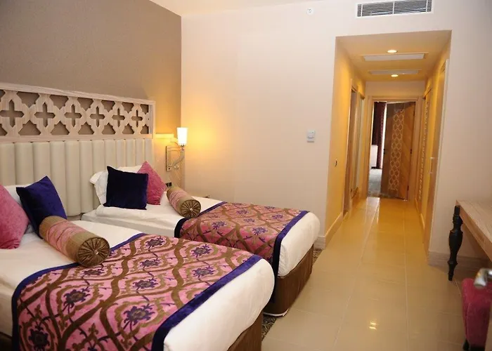 Royal Alhambra Palace Side