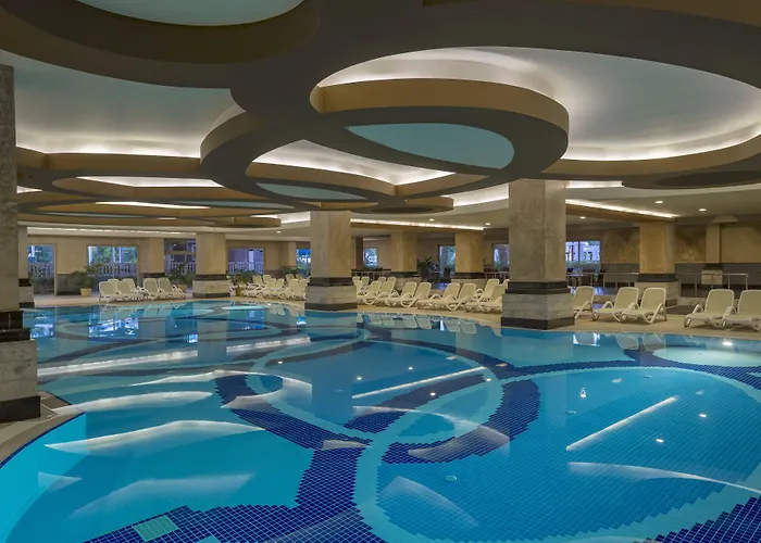 Royal Alhambra Palace 5*