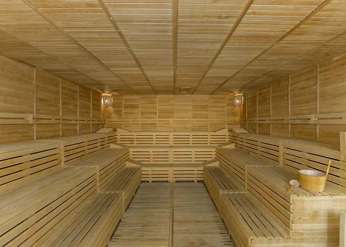 Royal Alhambra Palace Side