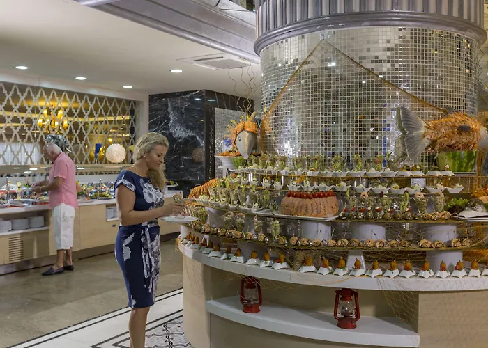 Resort Royal Alhambra Palace 5*