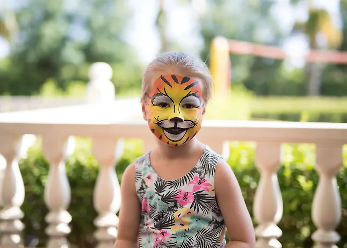 Royal Alhambra Palace Side