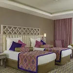 Royal Alhambra Palace 5* Side