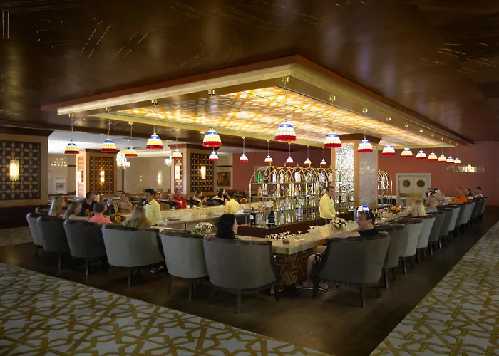 リゾート Royal Alhambra Palace