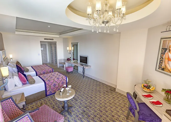 リゾート Royal Alhambra Palace 5*