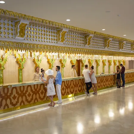 Royal Alhambra Palace Курортный комплекс