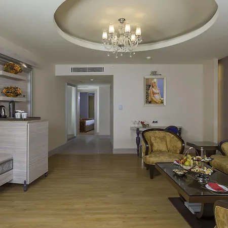 Royal Alhambra Palace Resort 5*